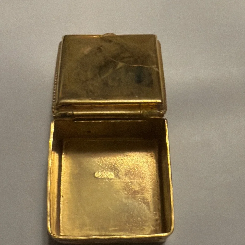 N/A this antique